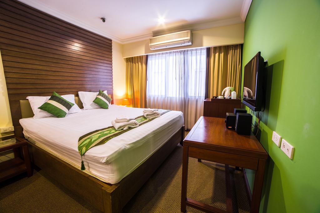 Triple 8 Inn Bangkok Bilik gambar
