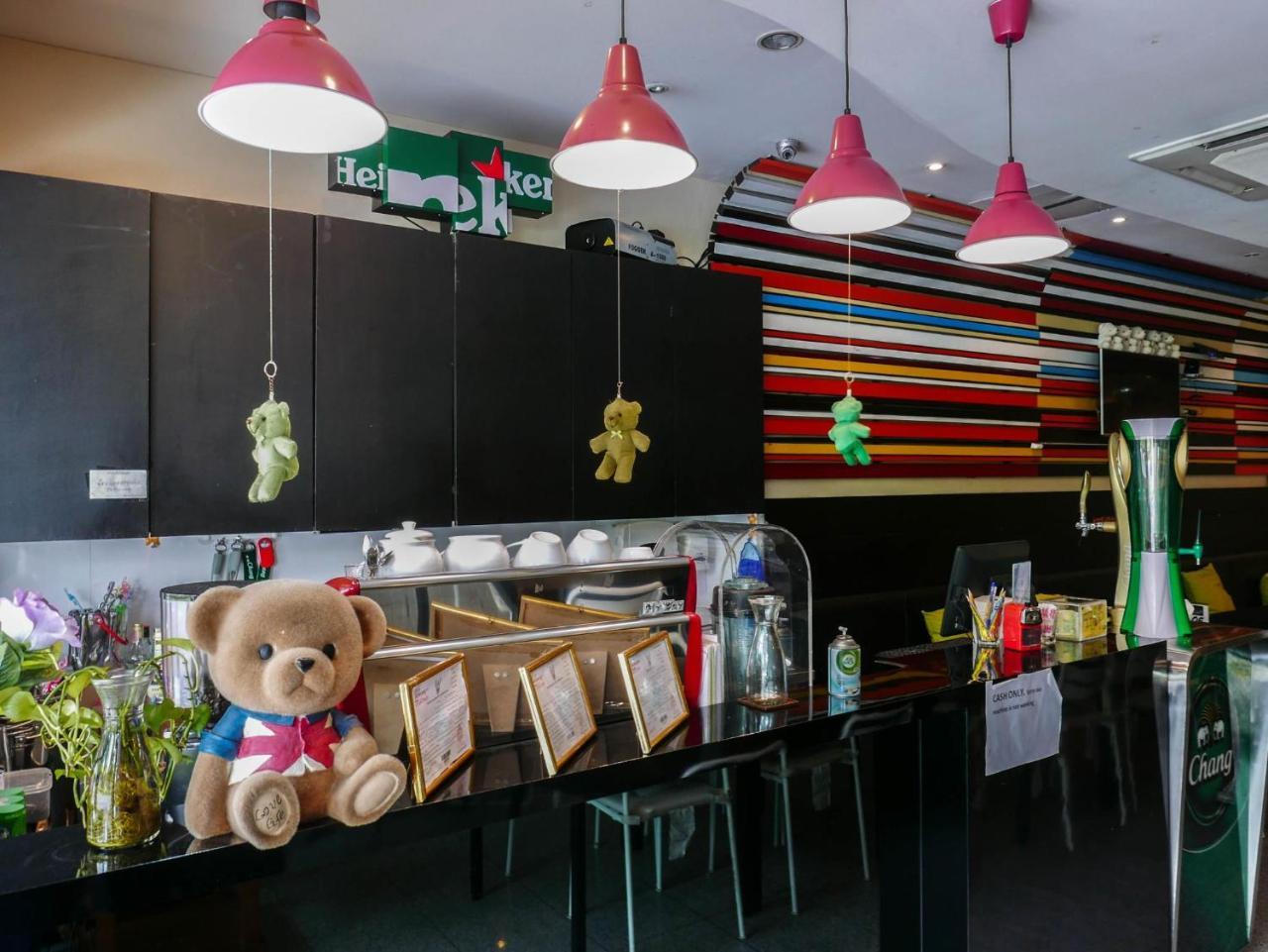 Triple 8 Inn Bangkok Luaran gambar